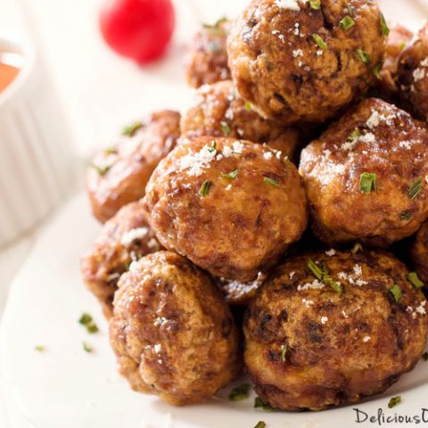 Basic Grass-fed Beef Meatball Recipe // deliciousobsessions.com