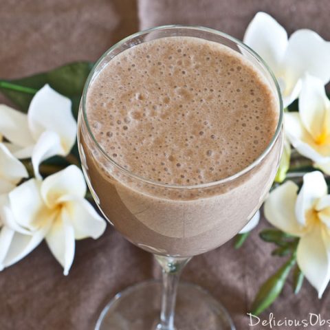 Chocolate Banana Shake Recipe with Coconut Oil // deliciousobsessions.com