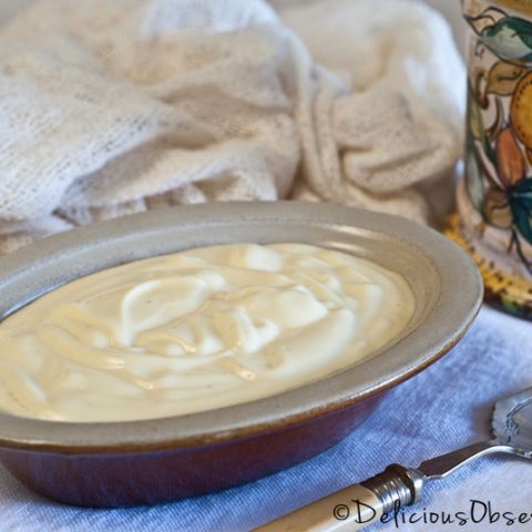 Simple Creamy Salad Dressing // deliciousobsessions.com