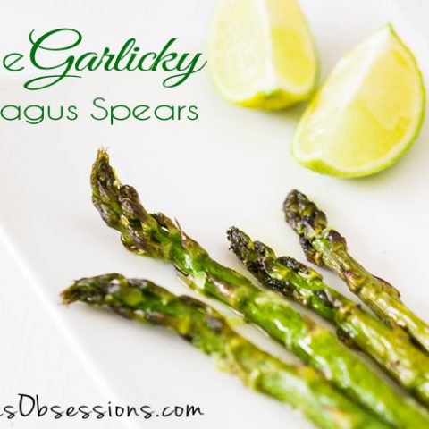 Simple Garlicky Asparagus Spears // deliciousobsessions.com
