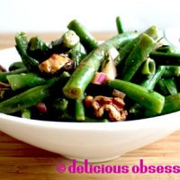 Tangy Green Bean Salad with Crispy Walnuts (Gluten, Grain, Sugar, and Dairy Free) // deliciousobsessions.com