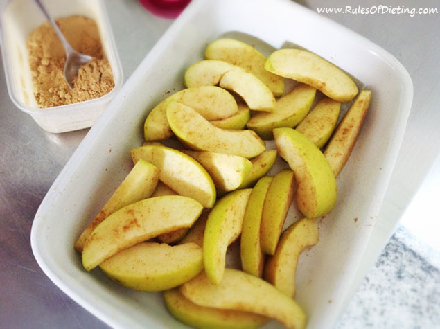 Ginger Baked Apple Wedges :: Gluten, Grain, and Dairy Free, Autoimmune Paleo // deliciousobsessions.com