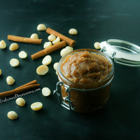 Vanilla Cardamom Macadamia Nut Butter :: #GlutenFree, #DairyFree, #Paleo / #Primal // deliciousobsessions.com