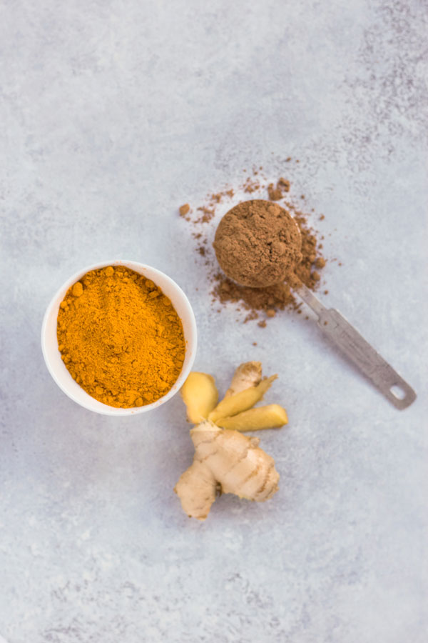 Golden Milk Hot Chocolate :: Dairy Free Option / deliciousobsessions.com