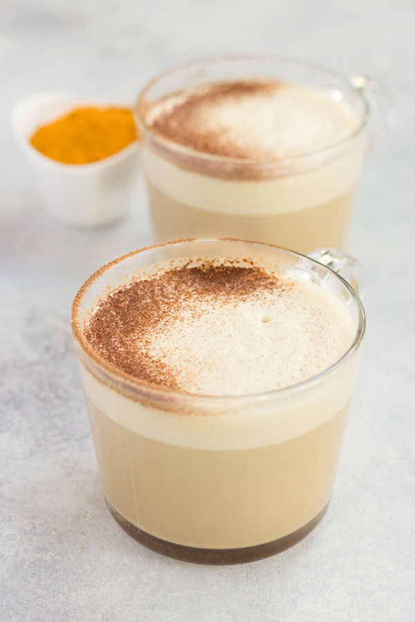 Golden Milk Hot Chocolate :: Dairy Free Option / deliciousobsessions.com