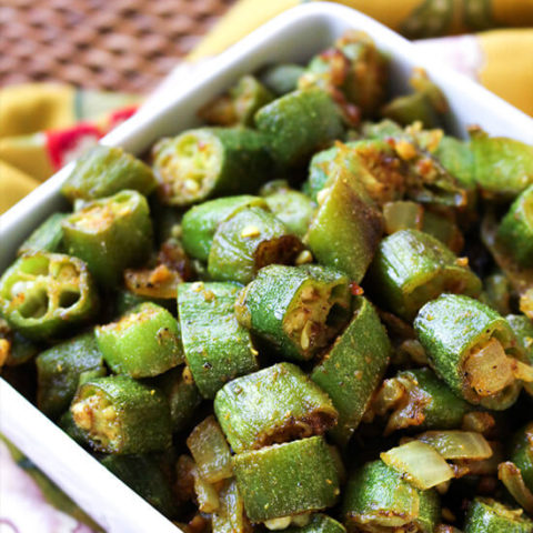 Mama's Bhindi Okra :: Gluten-Free, Grain-Free, Dairy-Free // deliciousobsessions.com