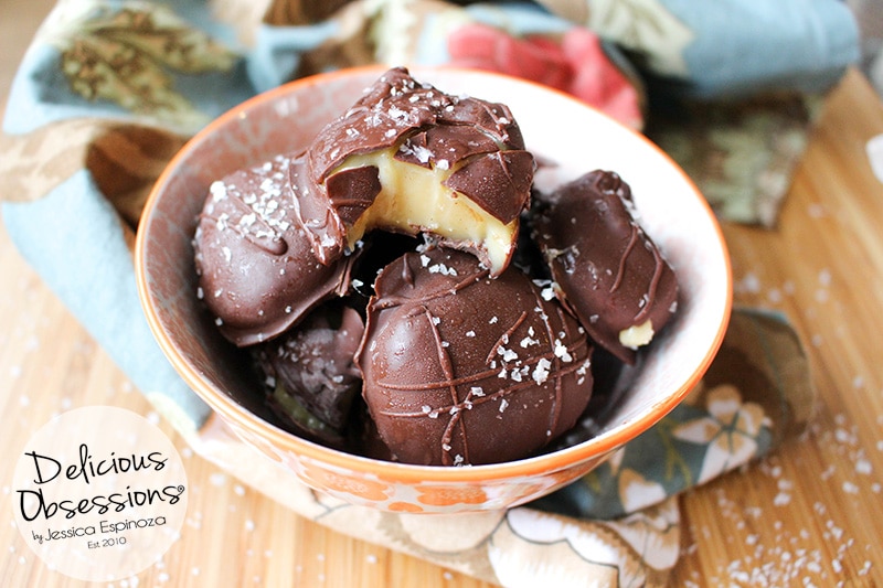 Sugar-Free Chocolate Covered Salted Caramels : Gluten-Free, Grain-Free, Dairy-Free Option // deliciousobsessions.com
