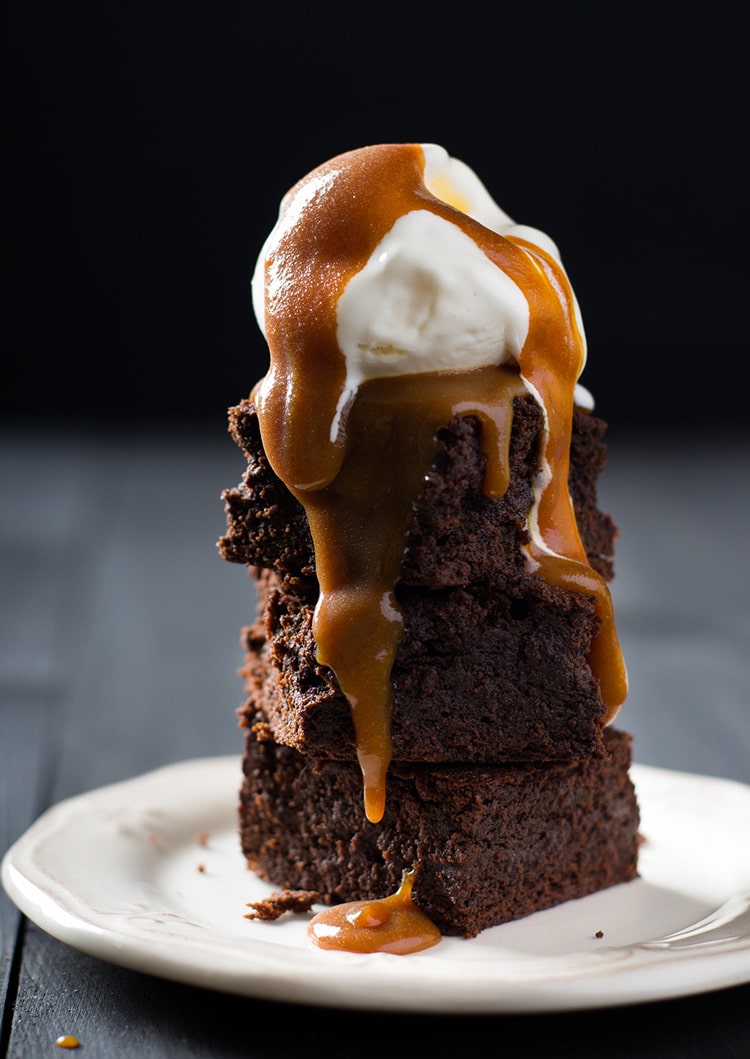 Easy Caramel Swirl Blender Brownies :: Gluten-Free, Grain-Free, Refined Sugar-Free, Dairy-Free Option // DeliciousObsessions.com