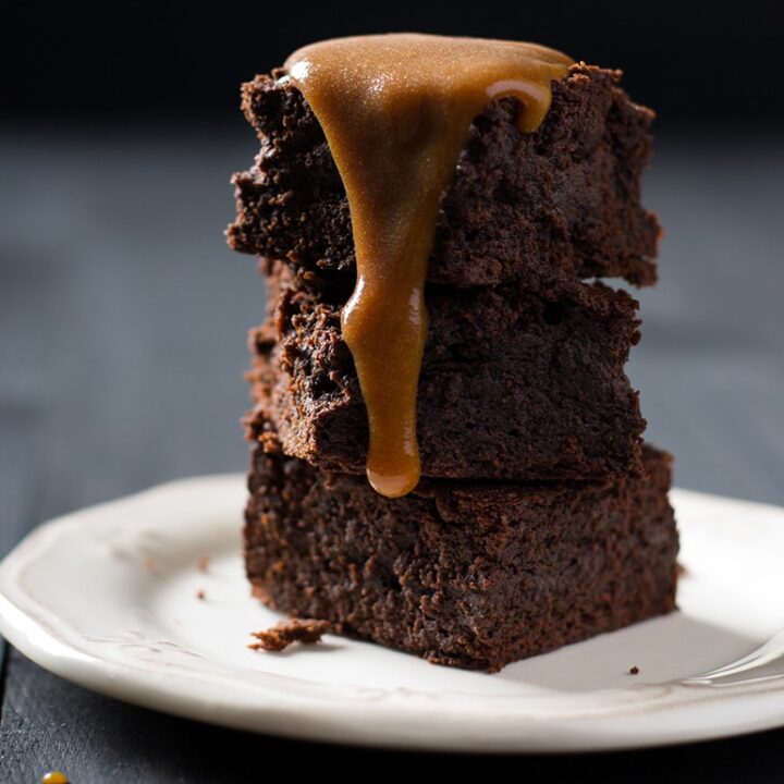 Easy Caramel Swirl Blender Brownies :: Gluten-Free, Grain-Free, Refined Sugar-Free, Dairy-Free Option // DeliciousObsessions.com