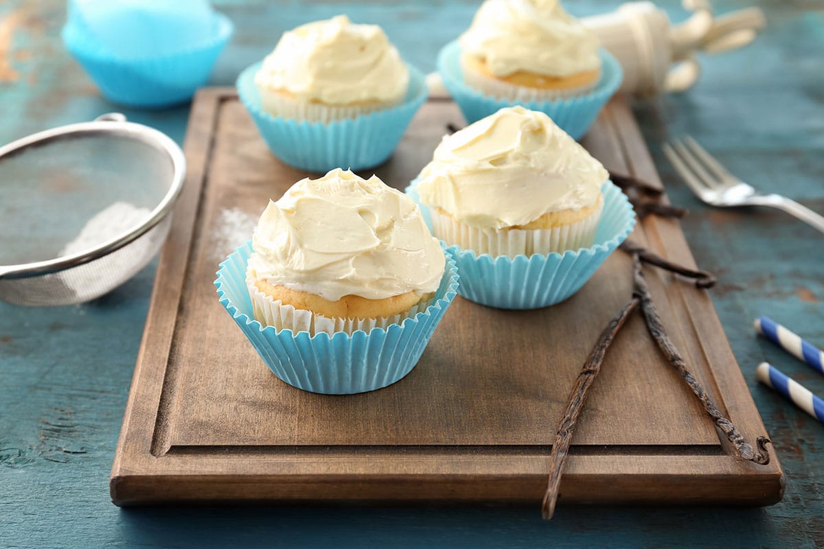 Easiest Vanilla Cupcakes :: Gluten-Free, Grain-Free, Dairy-Free, Refined Sugar Free // www.deliciousobsessions.com